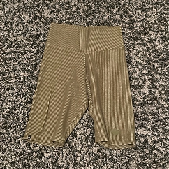 Adidas Biker Shorts - Picture 1 of 4